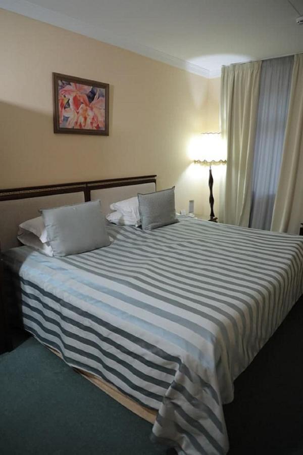 Hotel Bek Tashkent Luaran gambar