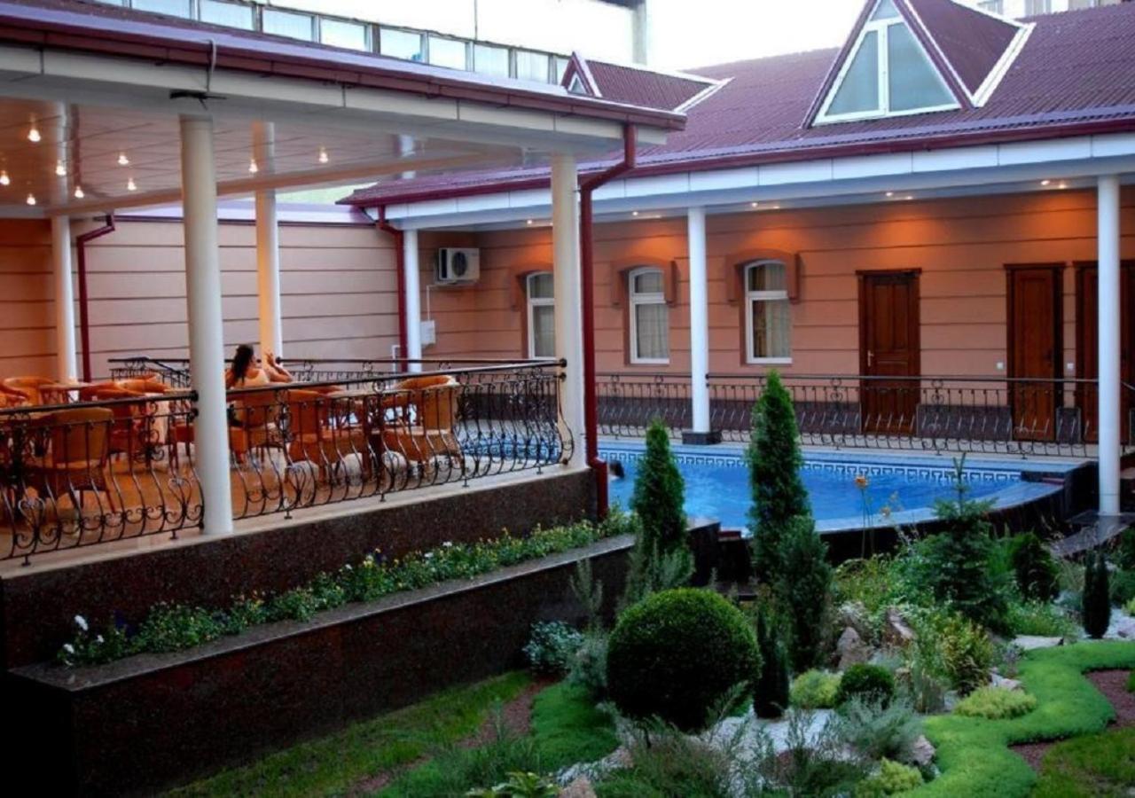 Hotel Bek Tashkent Luaran gambar