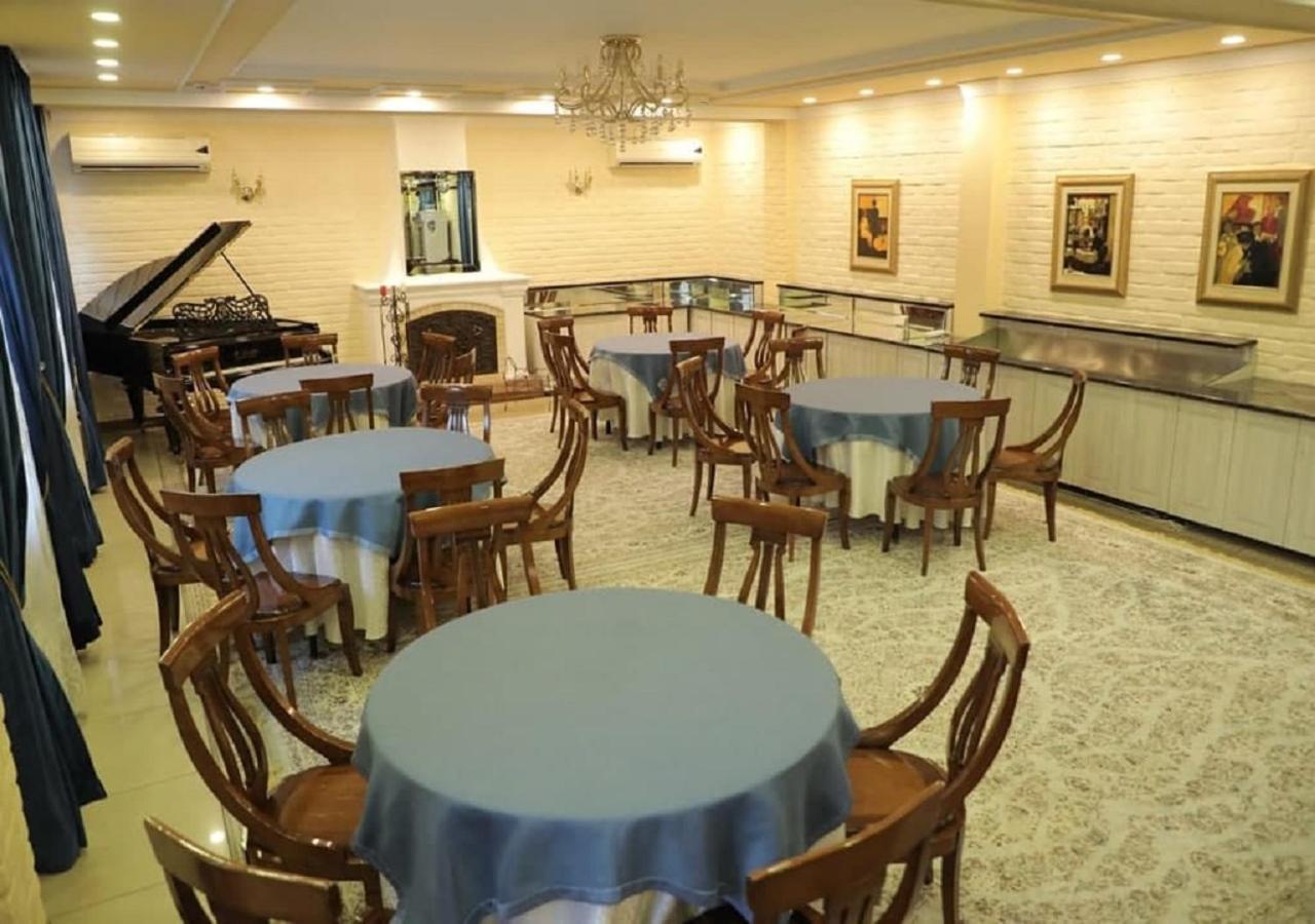 Hotel Bek Tashkent Luaran gambar